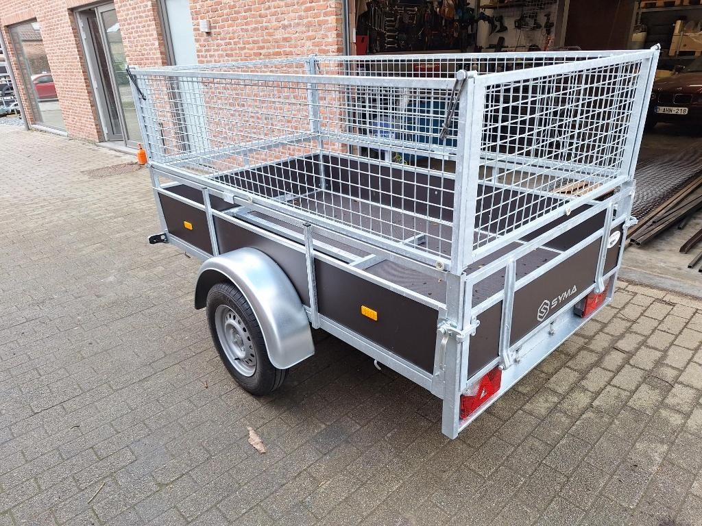 Loofrekken uit eigen atelier voor Syma aanhangwagens, Enlèvement