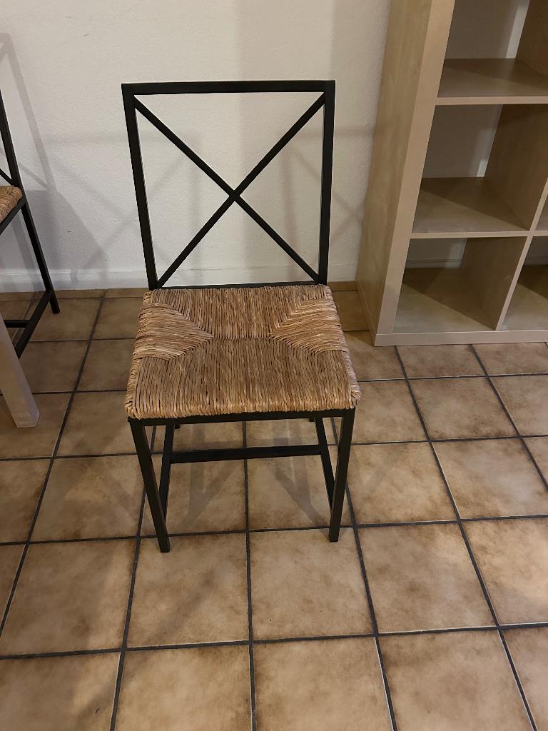 4 chaises en osier et métal pour 30 euros, Maison & Meubles, Chaises, Comme neuf, Brun, Enlèvement, Osier ou Rotin