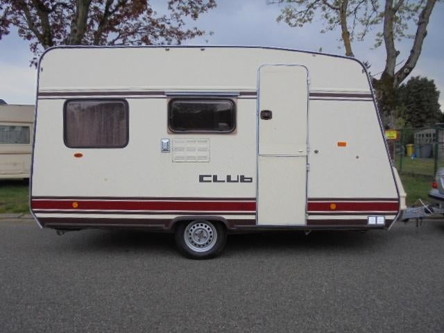 hele mooie 380, verwarming,frigo,toiletruimte+voortent--, Caravanes & Camping, Caravanes, Entreprise, Jusqu'à 4 m, 500 - 750 kg