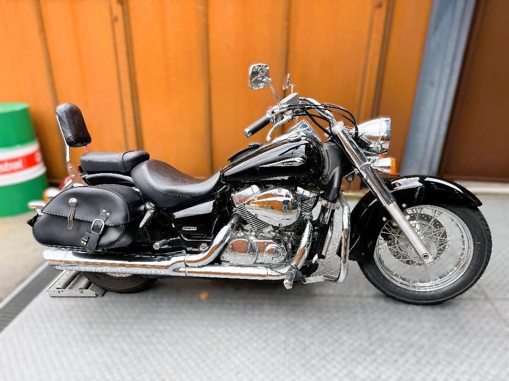 Shadow 750 cm³ 2006 22000 km garantie 1,2,3 jaar jhb, Motoren, Motoren | Honda, 750 cc, Cardan-aandrijving, 2 cilinders, Nieuw