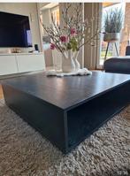 Salon +tafel en tapijt, Ophalen, Zo goed als nieuw