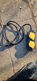 ​Bloc de Chantier Pendulaire 4 Prises (Double Face) - IP44, Musique & Instruments, Câbles & Prises, Enlèvement