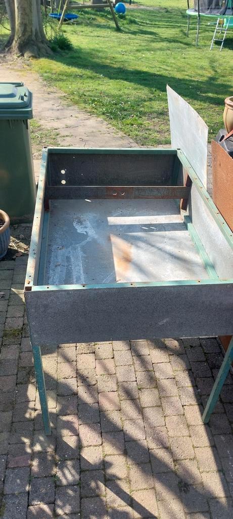 Metalen kweekbak, Jardin & Terrasse, Produits de culture, Utilisé, Boîte de culture, Enlèvement