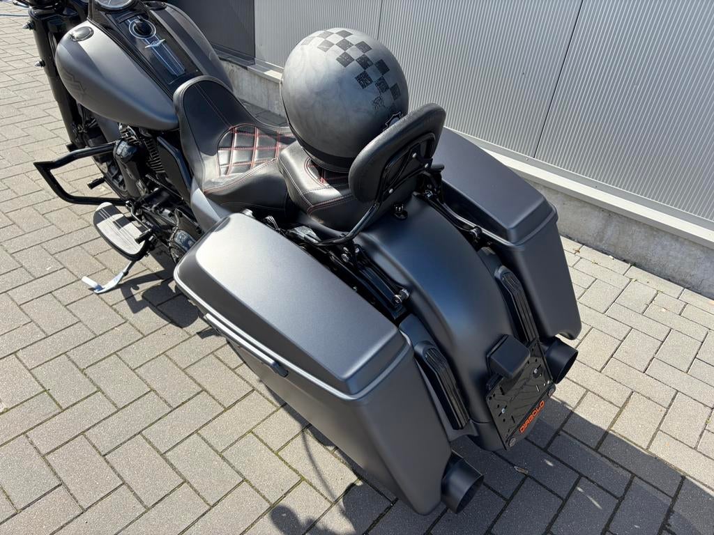 Harley Davidson Road King Stage 2 2017 Parfait Etat., Motos, 1745 cm³, Entreprise, Plus de 35 kW, 2 cylindres