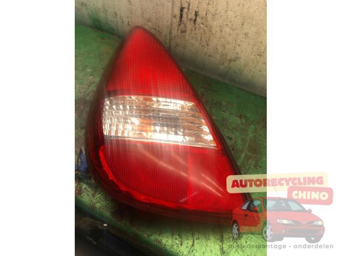 Achterlicht links van een Suzuki Liana, Gebruikt, -, -, Ophalen of Verzenden