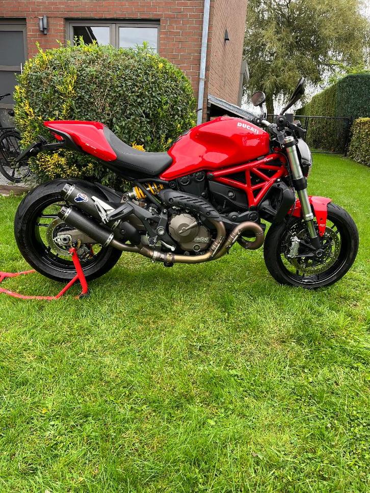Ducati-monster, Motoren, Motoren | Ducati, Particulier, Naked bike, meer dan 35 kW, 2 cilinders, Motorrijbewijs A, ABS, Sportuitlaat