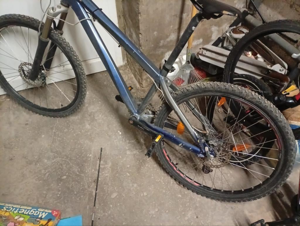 Velo, Vélos & Vélomoteurs, Enlèvement ou Envoi