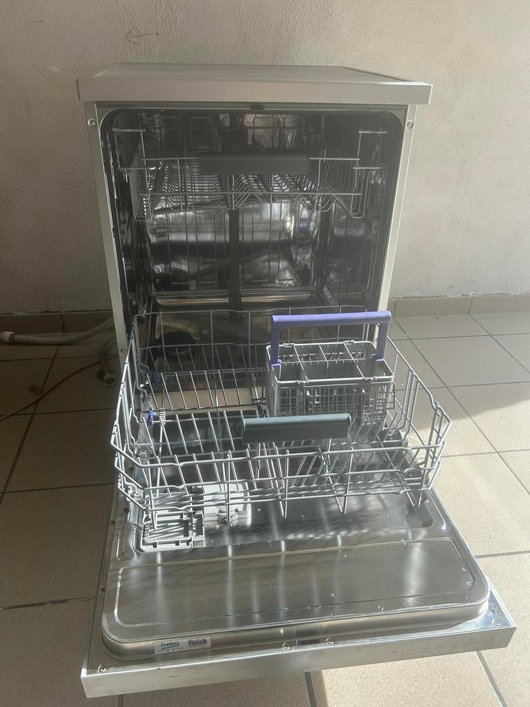 Vaatwasmachine, Elektronische apparatuur, Vaatwasmachines, Zo goed als nieuw, Ophalen
