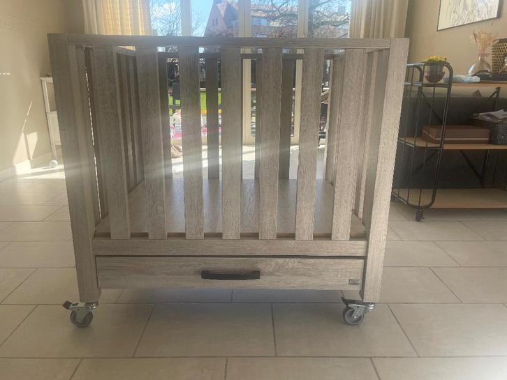 Kinderpark / box, Kinderen en Baby's, Babyparken, Gebruikt, Rechthoekig, In hoogte verstelbaar, Lade, Ophalen