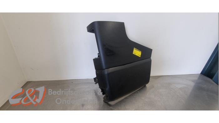 Bumperhoek rechts-achter van een Opel Vivaro, Gebruikt, -, -, Opel