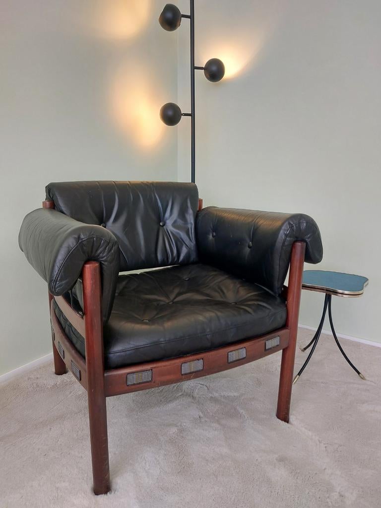 Fauteuil en cuir & bois de rose par Sven Ellekear pour Coja, Enlèvement, Utilisé, Bois, 1960's