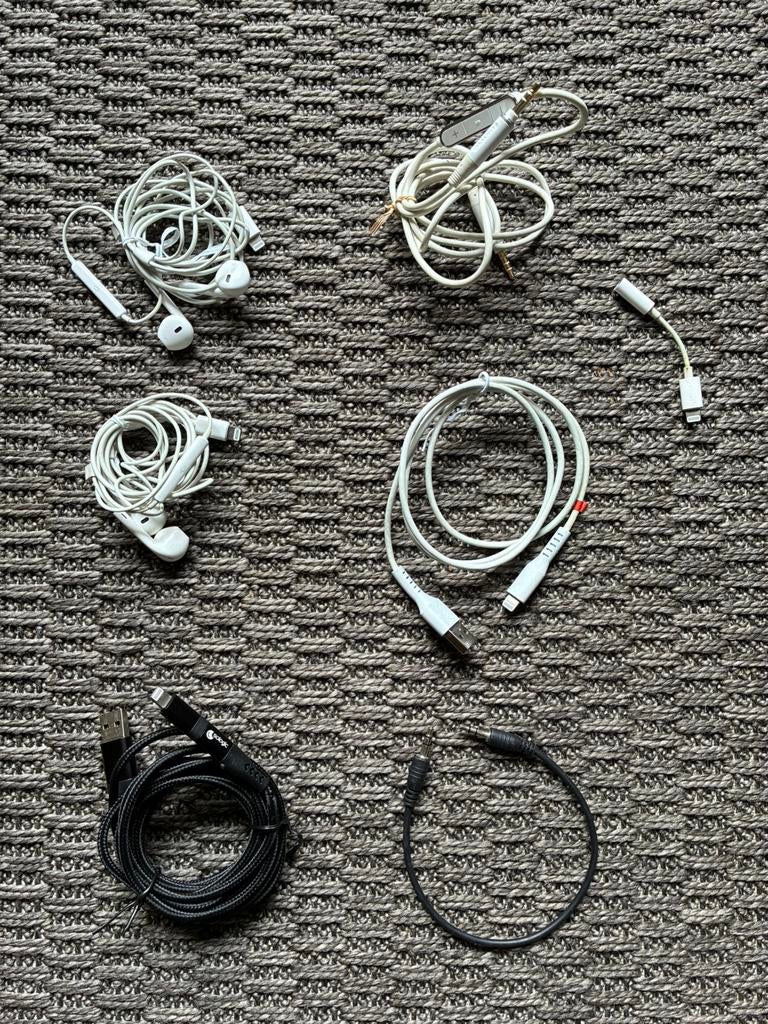 Iphone Oplaadkabels/Earpods/Oortjes, Ophalen, Zo goed als nieuw