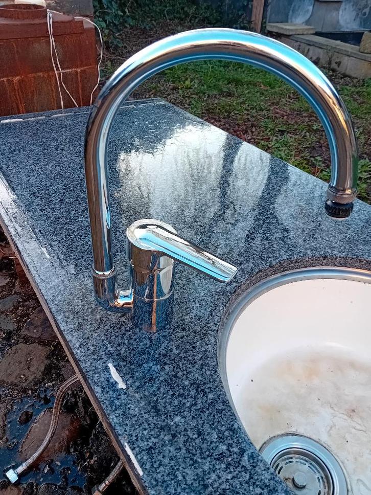 Marmeren keukenblad met kraan en wasbak, Bricolage & Construction, Sanitaire, Utilisé, Robinet, Pierre, Enlèvement