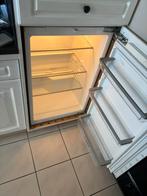 Inbouwkoelkast Bosch A++, Zonder vriesvak, 100 tot 150 liter, Zo goed als nieuw, Energieklasse A of zuiniger