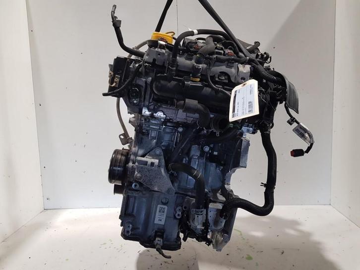 MOTEUR Dacia Duster (SR) (|H4D480|8201733030|), Autos : Pièces & Accessoires, Moteurs & Accessoires, Dacia, Utilisé
