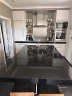Complete ingerichte keuken in goede staat zonder krassen, Ophalen