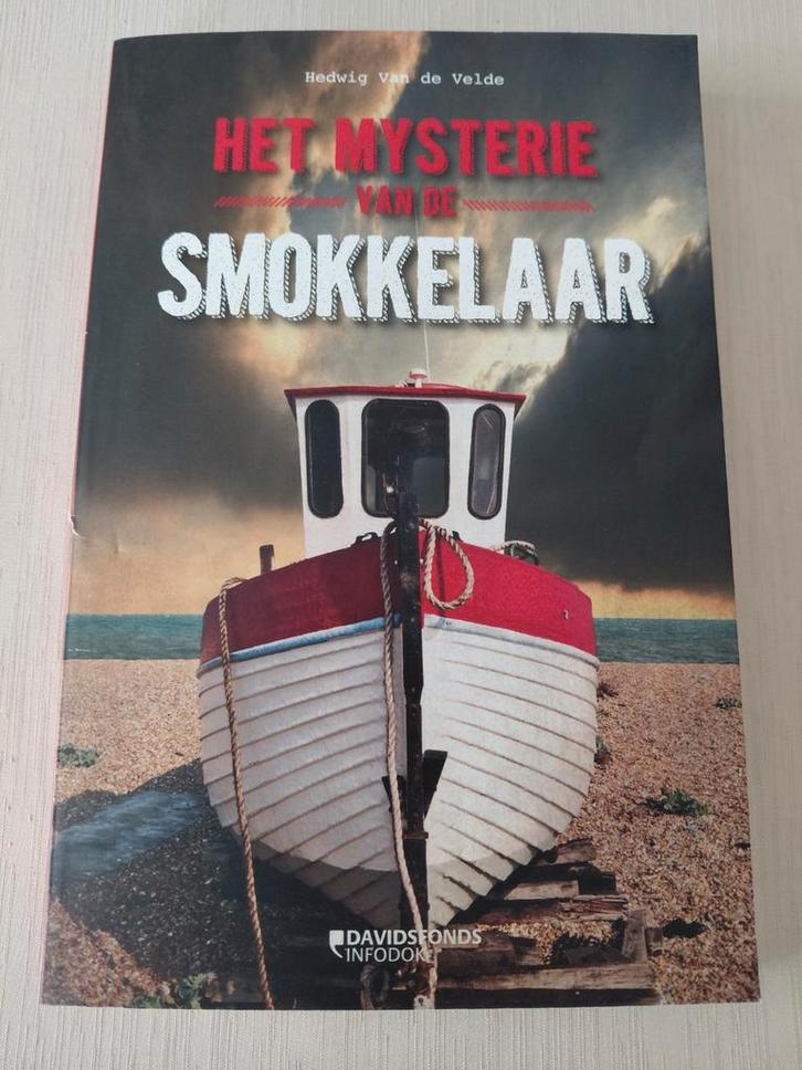Hedwig Van de Velde - Het mysterie van de smokkelaar, Boeken, Kinderboeken | Jeugd | 13 jaar en ouder, Ophalen of Verzenden