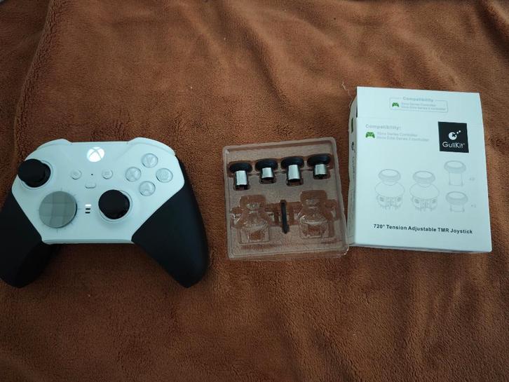 Manette Xbox Elite Series 2 avec sticks TMR, Consoles de jeu & Jeux vidéo, Consoles de jeu | Xbox | Accessoires, Comme neuf, Xbox One
