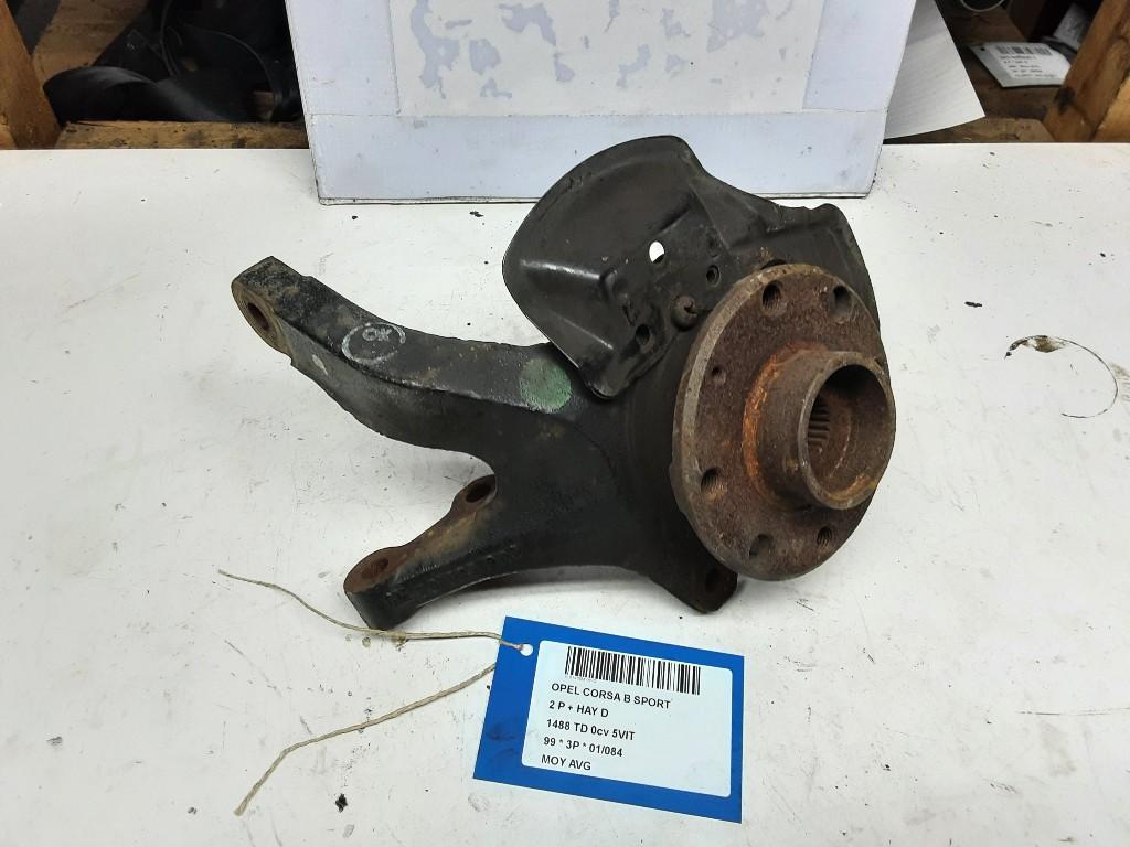 MOYEU DE ROUE AVANT GAUCHE Opel Corsa B (73 / 78 / 79), Utilisé, Rue de l'Espoir 34 34
4030  GRIVEGNÉE, BE, Info@Collignon.be