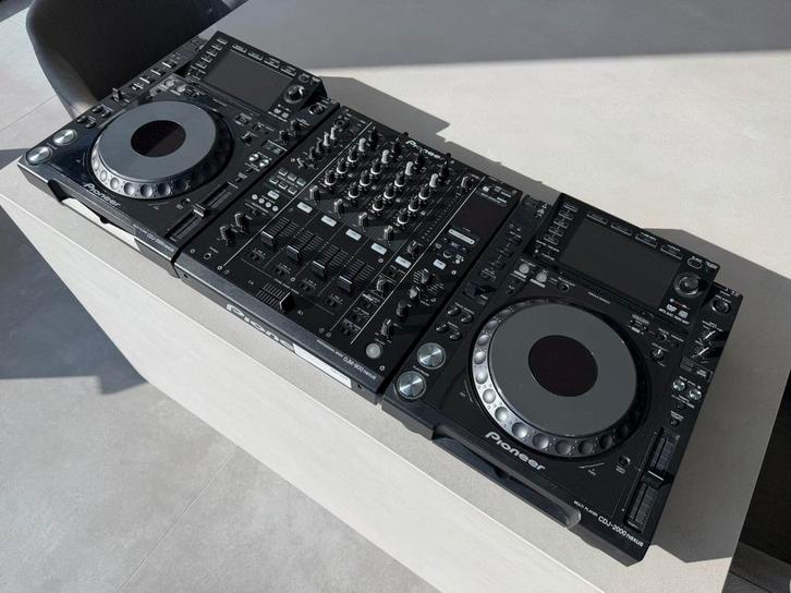 Pioneer Nexus set 2xCDJ-2000 + 1xDJM-900 - Recent onderhoud!, Musique & Instruments, DJ sets & Platines, Comme neuf, Pioneer, Enlèvement