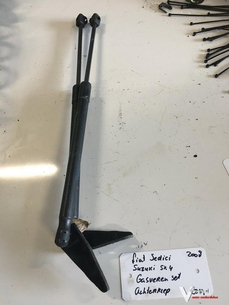 Fiat Sedici / Suzuki sx4  1.6 2008   Gasveren set achterklep, -, Utilisé, -, -