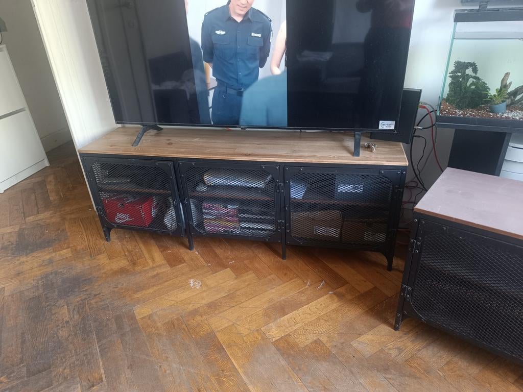 Meuble TV Ikea noir métal bois très bon état, Maison & Meubles, Métal