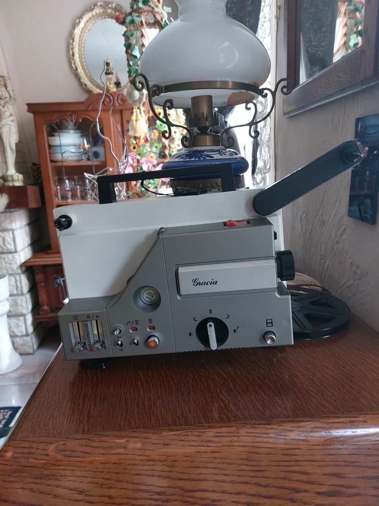 Projecteur super 8...GRACIA, TV, Hi-fi & Vidéo, Projecteurs vidéo