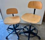 Loket stoel werkplaats stoel, Ophalen