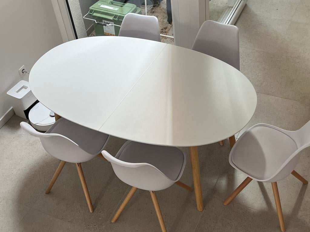 Set tafel met 6 stoelen, 3 jaar oud, Huis en Inrichting, Tafels | Eettafels, Ophalen, Gebruikt, Scandinavisch, 50 tot 100 cm