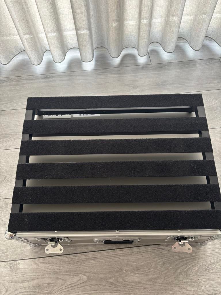 Pedaltrain XD-24, Enlèvement, Comme neuf