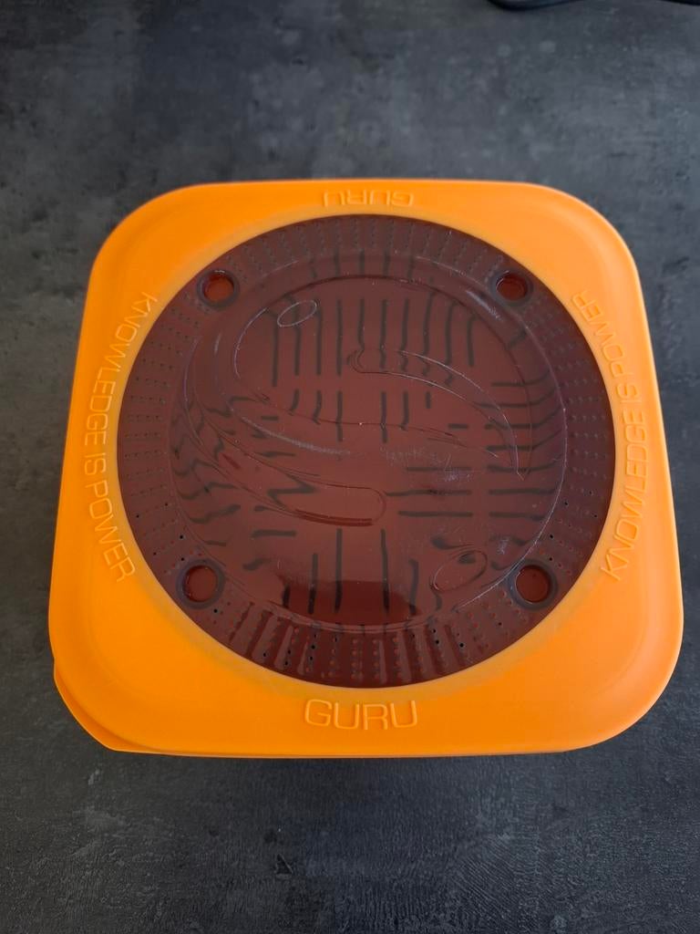 GURU Bait Box + Bait Strainer, Ophalen of Verzenden, Zo goed als nieuw, Overige typen