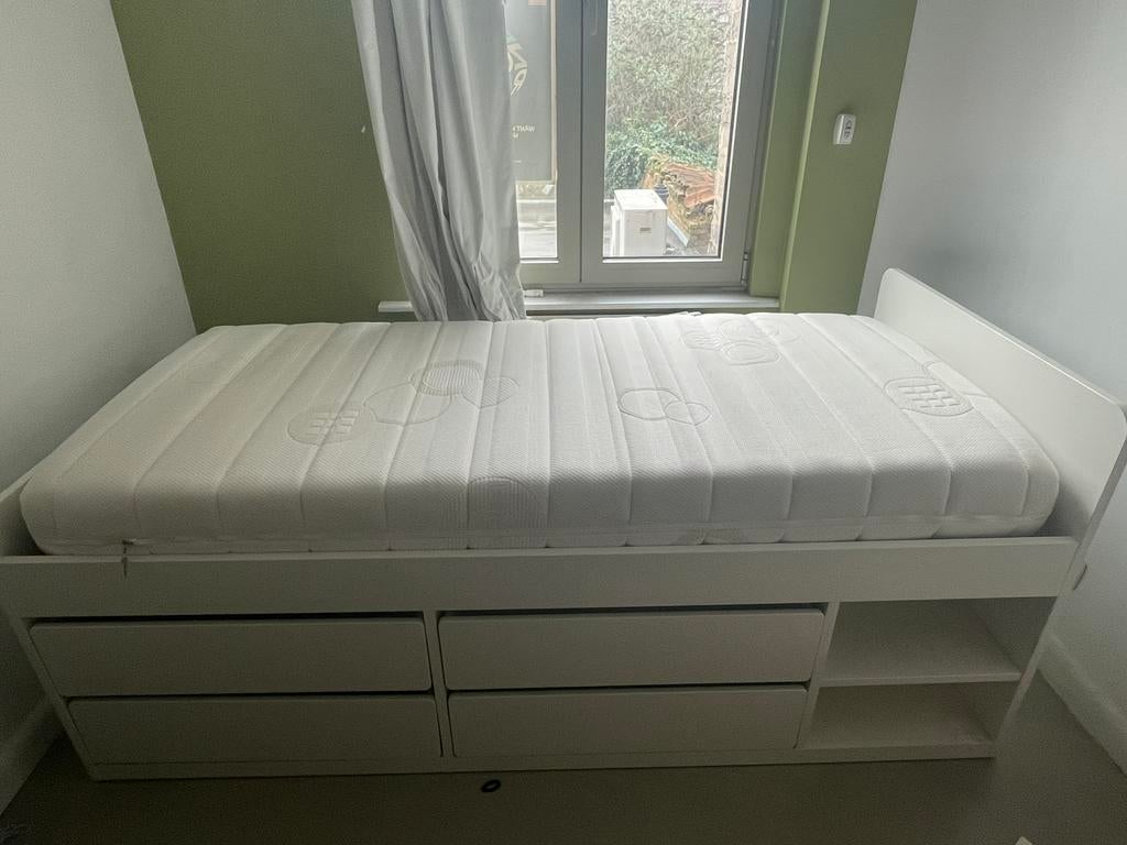 Slåkt bedframe ikea, Maison & Meubles, Chambre à coucher | Lits, Enlèvement, Comme neuf