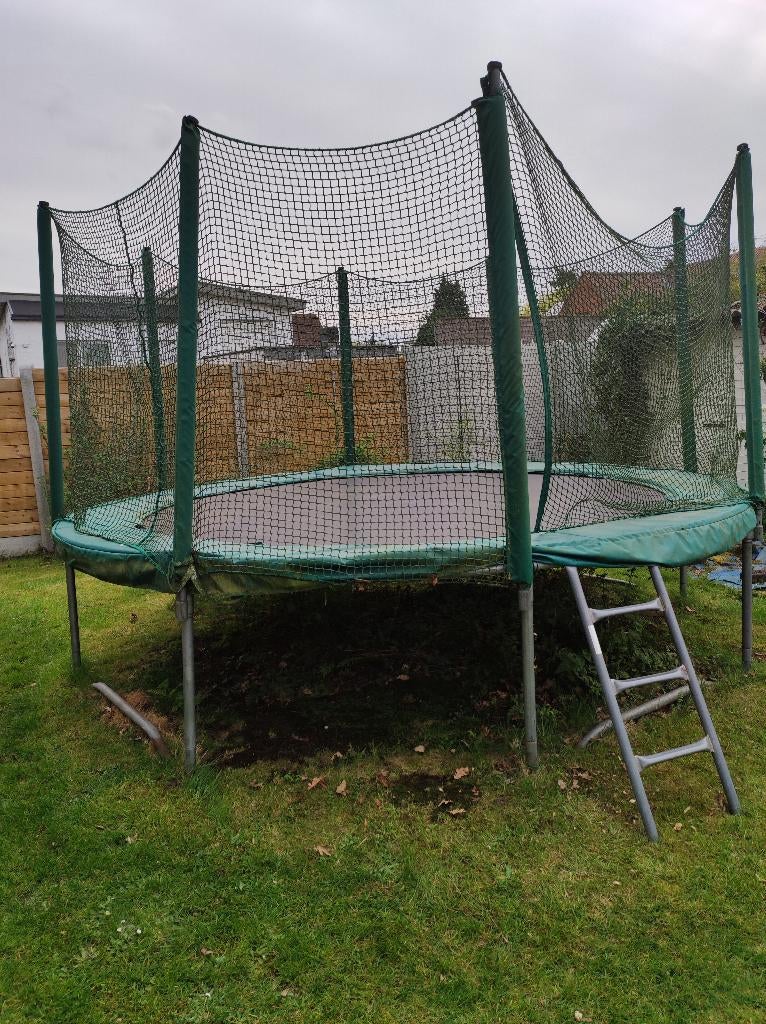 trampoline, Enlèvement, Utilisé