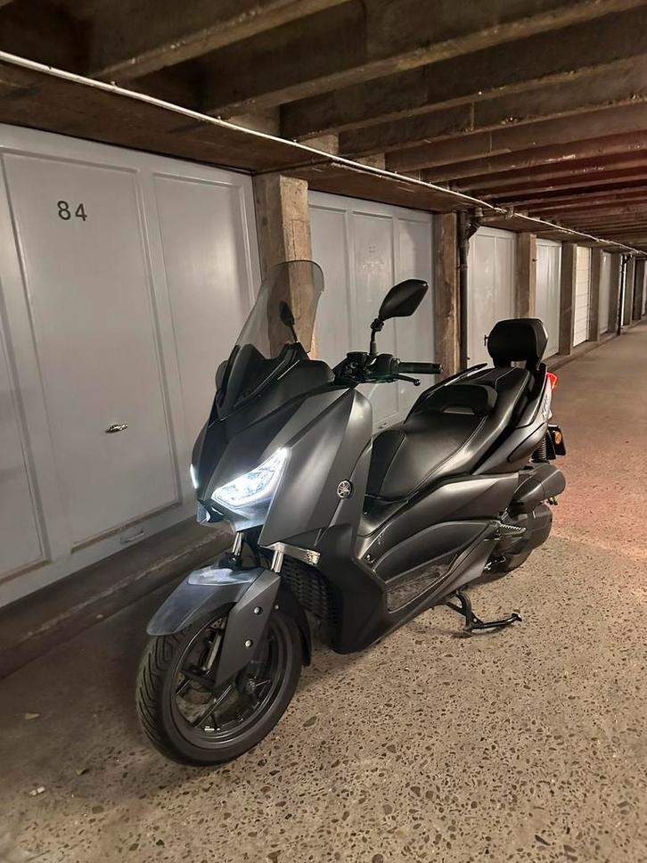 Yamaha x max 2020 parfait état, Fietsen en Brommers, Scooters | Yamaha, Zo goed als nieuw, Overige modellen, Benzine, Ophalen