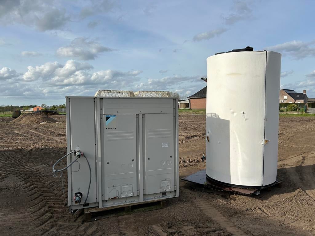 Pompe à chaleur Daikin + cuve de chaudière