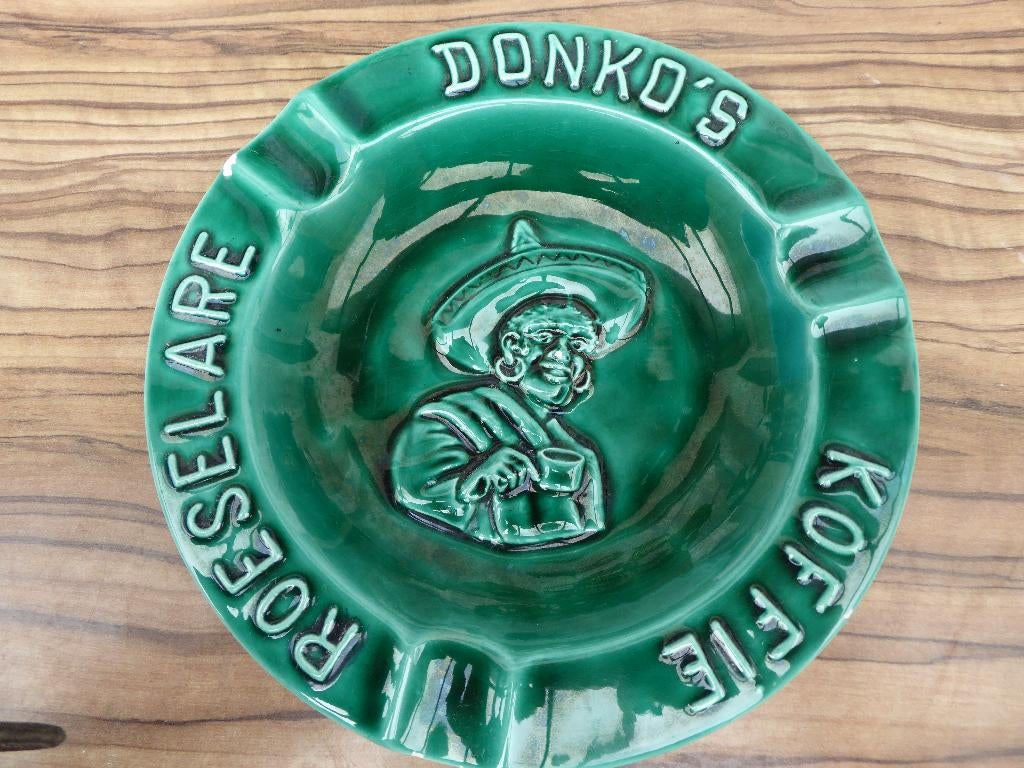 ancien cendrier céramique  KOFFIE DONKO' S Roeselare 60', Collections, Enlèvement ou Envoi, Utilisé, Cendrier