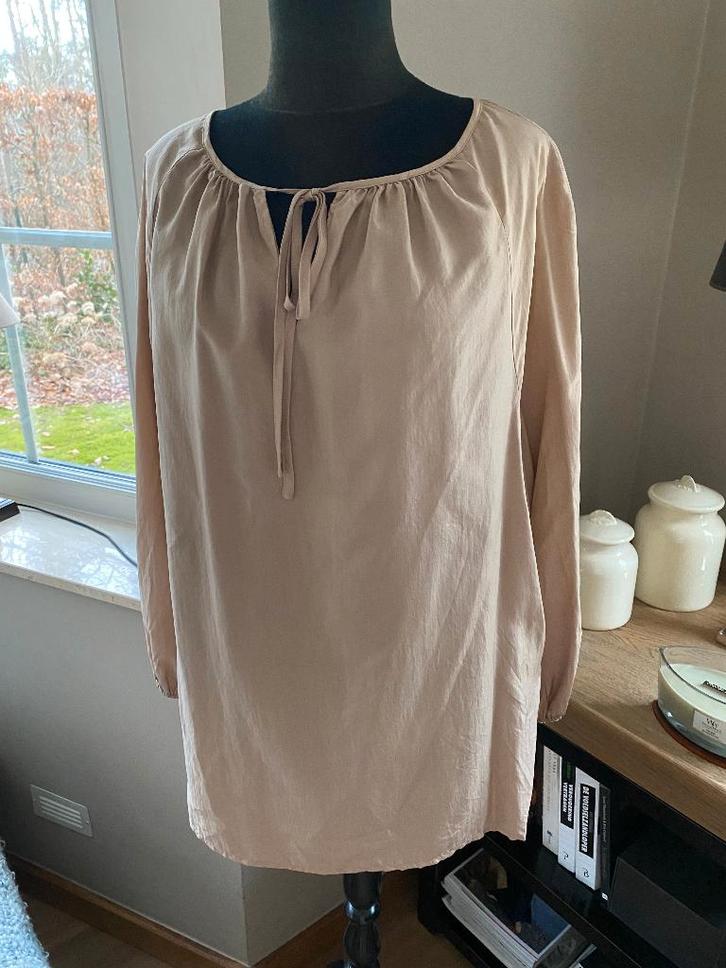 Scapa donkerbeige zijden blouse in boho/Ibiza stijl - 38, Kleding | Dames, Blouses en Tunieken, Nieuw, Maat 38/40 (M), Beige, Ophalen of Verzenden