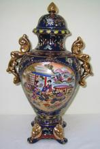 VASE EN PORCELAINE AVEC COUVERCLE DE CHINE (332), Enlèvement