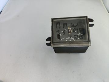 Klok analoog BMW 3 serie E21 62131365916 1365916 beschikbaar voor biedingen