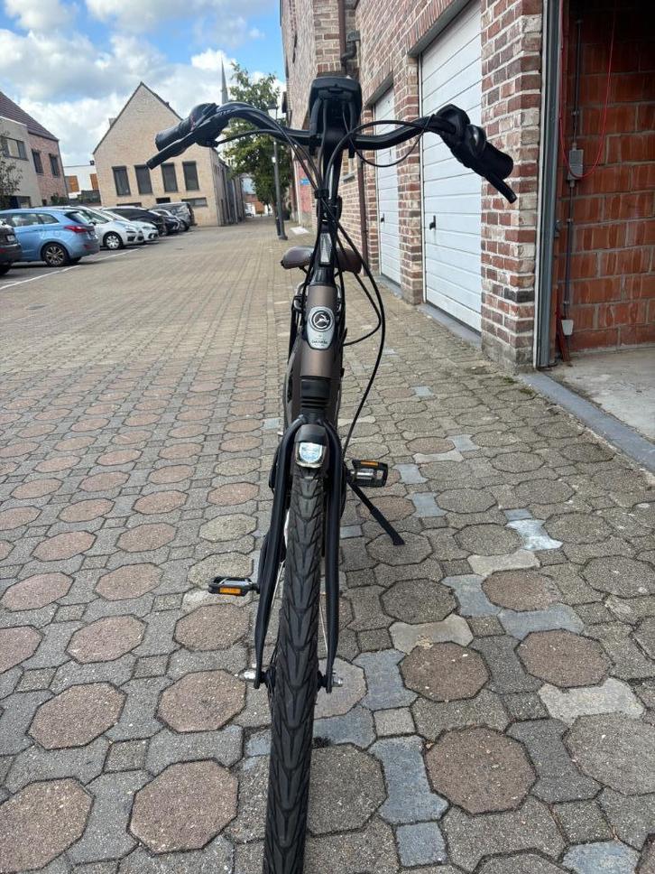 FOR SALE: Gazelle Grenoble C7+, Fietsen en Brommers, Elektrische fietsen, Zo goed als nieuw, Gazelle, 47 tot 51 cm, 30 tot 50 km per accu