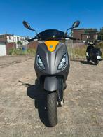 Piaggio one 45km/u, Fietsen en Brommers, Ophalen, Zo goed als nieuw, Elektrisch