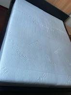 Cadre de lit avec ou sans  matelas Equili, Brun, Enlèvement, Utilisé, 200 cm