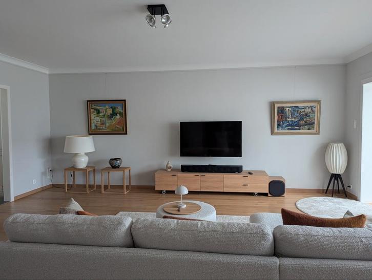 Tv-meubel in massieve eik Juntoo, Huis en Inrichting, Kasten |Televisiemeubels, Ophalen