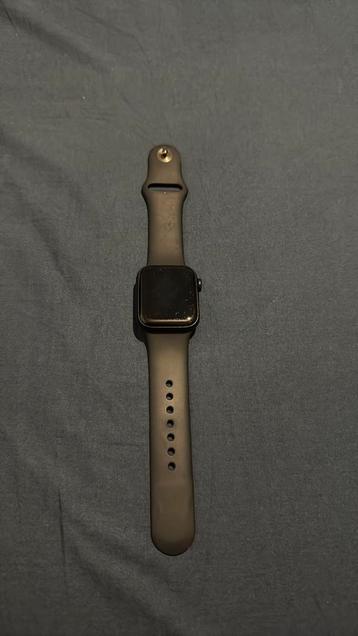 Apple Watch SE (2nd generation) beschikbaar voor biedingen