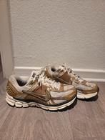 Nike Vomero 5 gold taille 40, Enlèvement