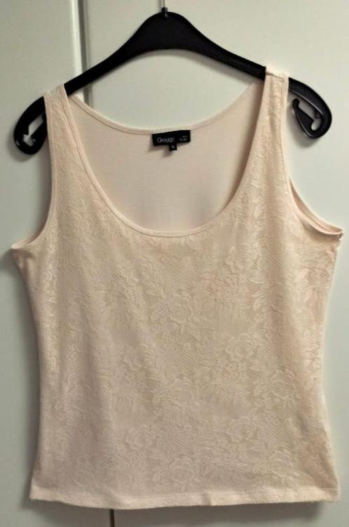 Topje in kant, zalmkleurig, XL, Kleding | Dames, Topjes, Zo goed als nieuw, Ophalen of Verzenden
