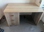 Leuk en ruim houten bureau, Ophalen, Gebruikt, Bureau