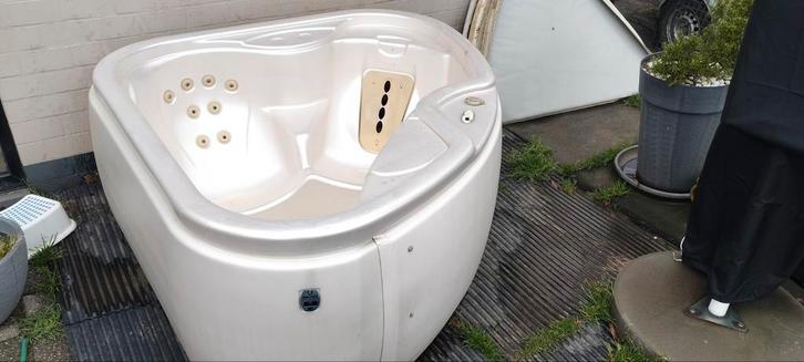 Jacuzzi 2 personen, met verlichting, aansluiting stopcontact, Jardin & Terrasse, Bains à remous et Spas, Enlèvement