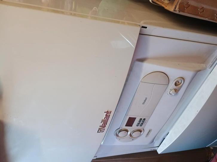 chaudière à gaz condensation au sol Vaillant ecoCOMPACT., Doe-het-zelf en Bouw, Deuren en Vliegenramen, Gebruikt, Ophalen of Verzenden