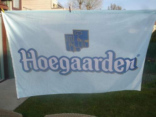 2 vlaggen van Hoegaarden, verschillend, Verzamelen, Biermerken, Zo goed als nieuw, Overige typen, Overige merken, Ophalen of Verzenden